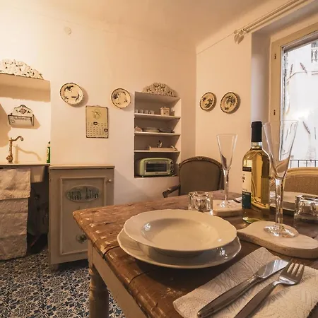 Apartament House